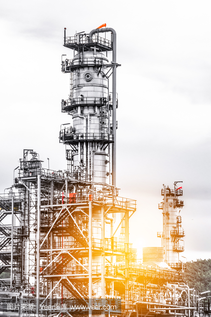 關閉工業區。石油和天然氣煉制工業工廠。